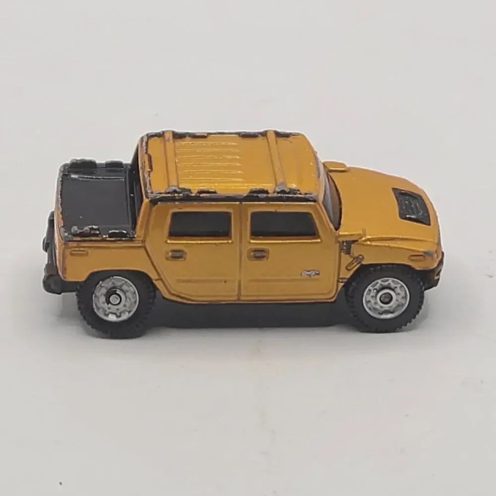 Maisto Hummer H2 Concept 2001 Orange Black Die Cast Car